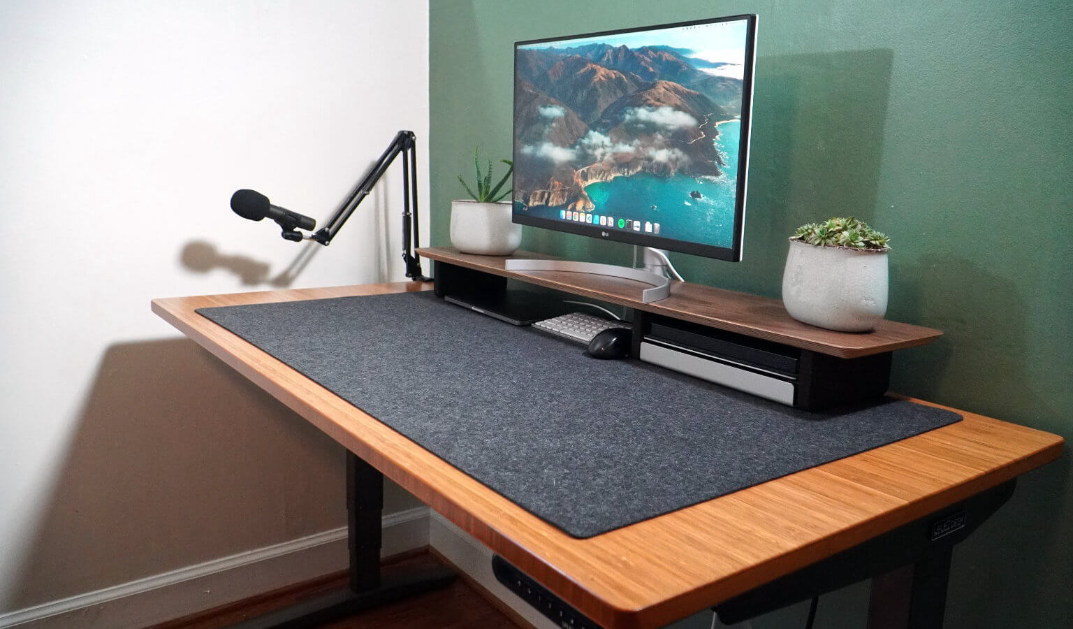 How the Grovemade Desk Pad Transformed My Home Office: A Review